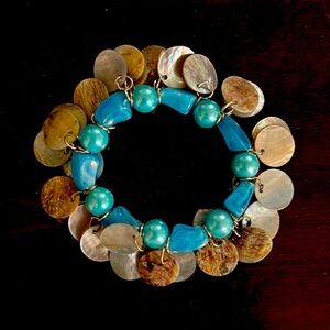 Stretchy Turquoise Dangly Bracelet